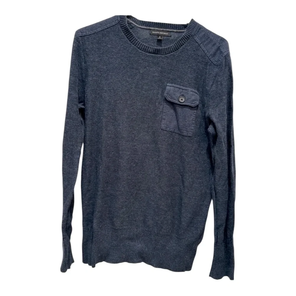 Banana Republic blue crewneck sweater Men’s small.